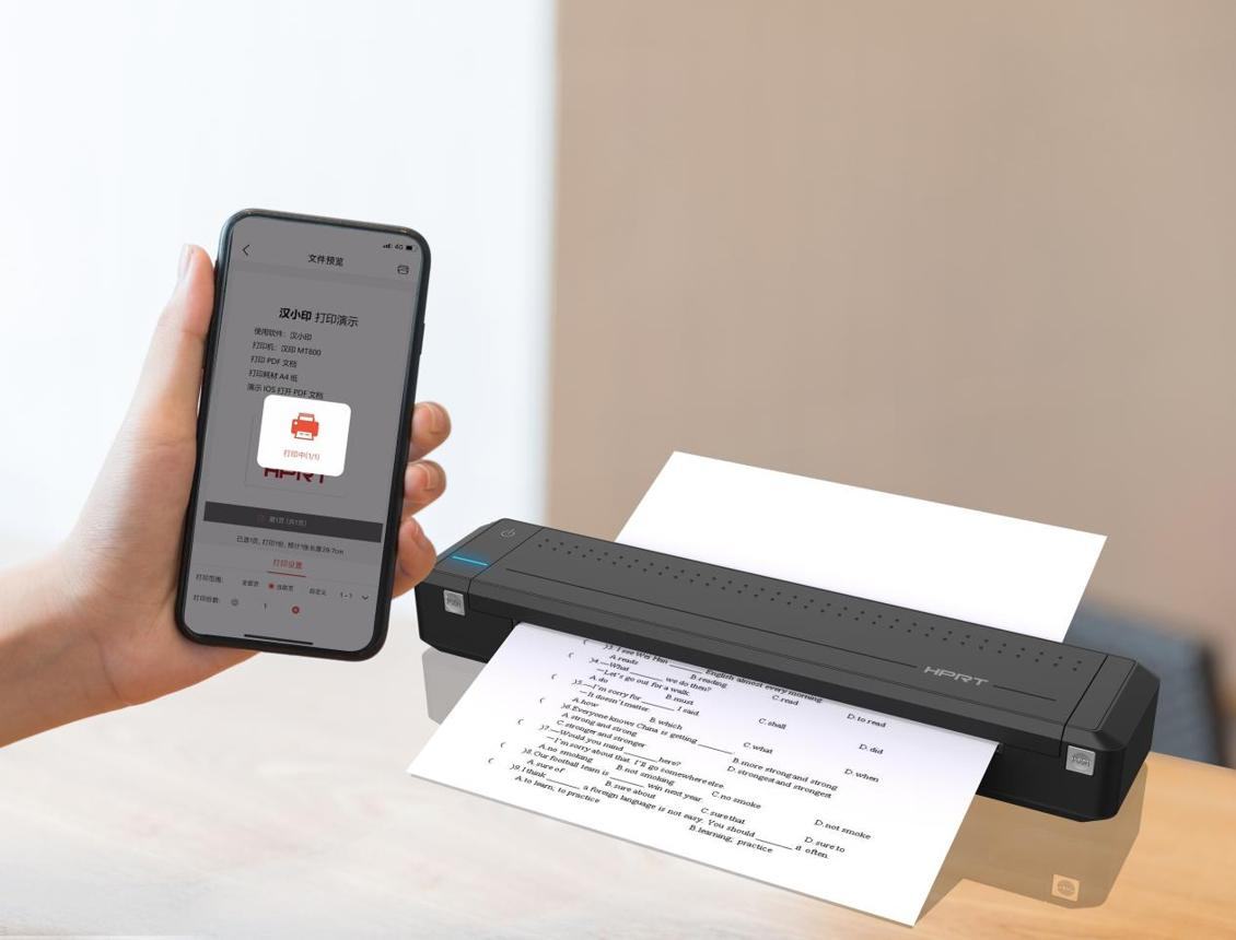 Portable thermal printer connected to a mobile phone
